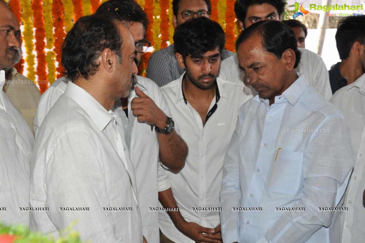 Last Rites of Dr. D. Ramanaidu