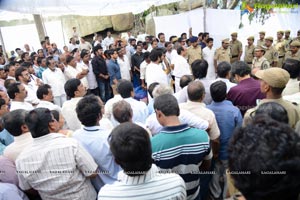 Ramanaidu Last Rites Photos