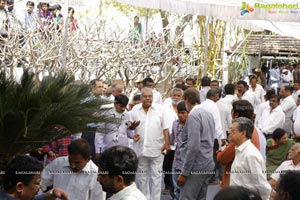 Ramanaidu Last Rites Photos