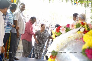 Ramanaidu Last Rites Photos