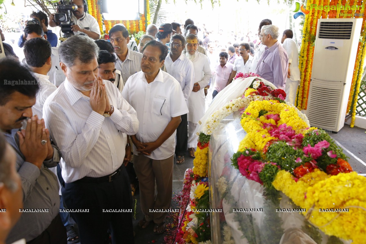 Last Rites of Dr. D. Ramanaidu