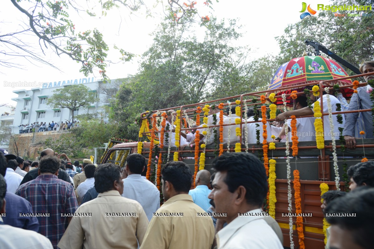 Last Rites of Dr. D. Ramanaidu