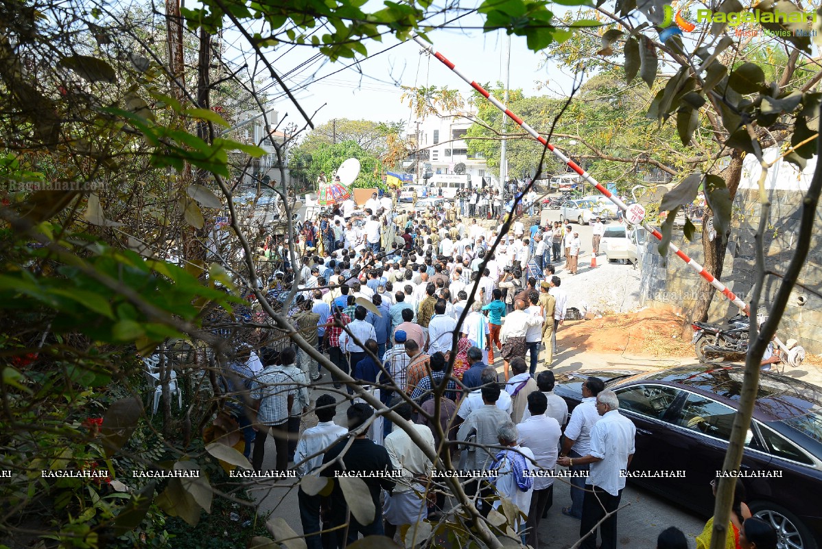 Last Rites of Dr. D. Ramanaidu