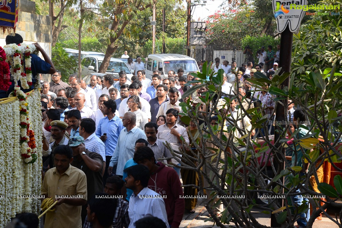 Last Rites of Dr. D. Ramanaidu