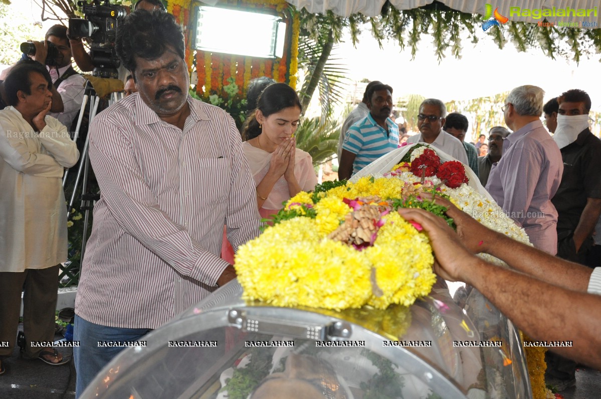 Last Rites of Dr. D. Ramanaidu