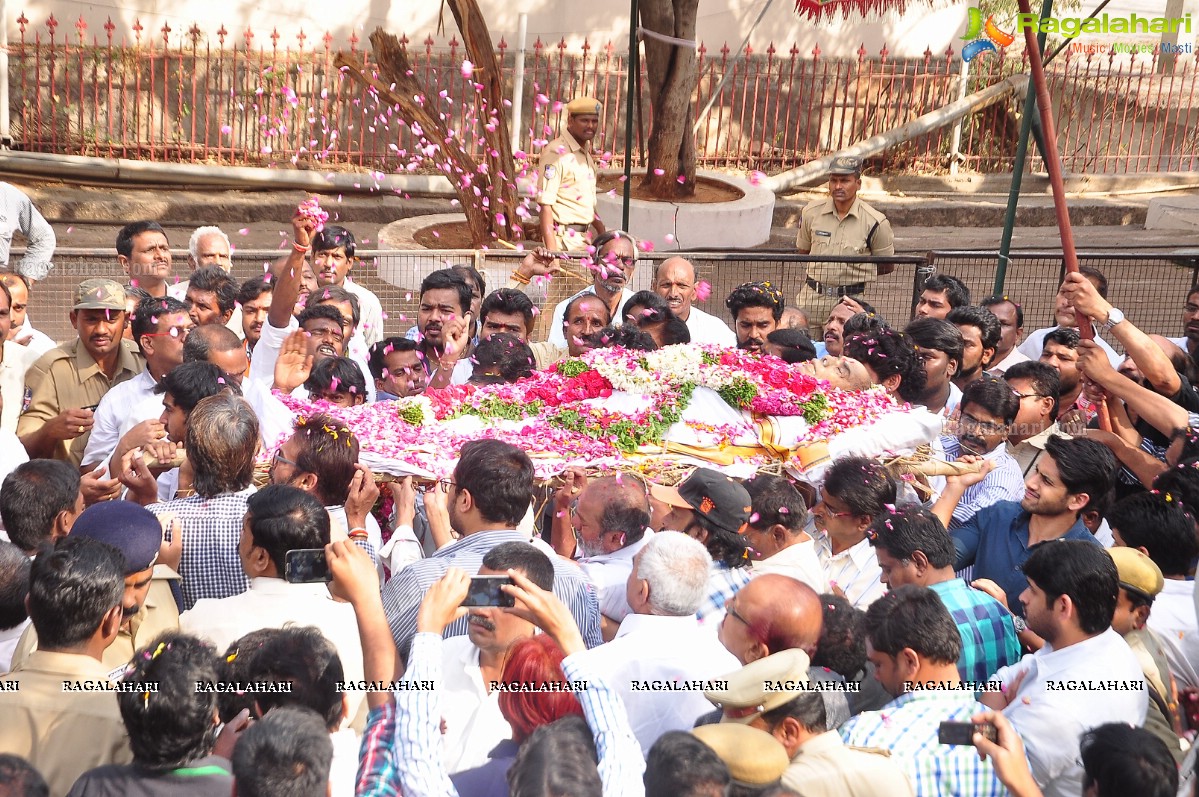 Last Rites of Dr. D. Ramanaidu