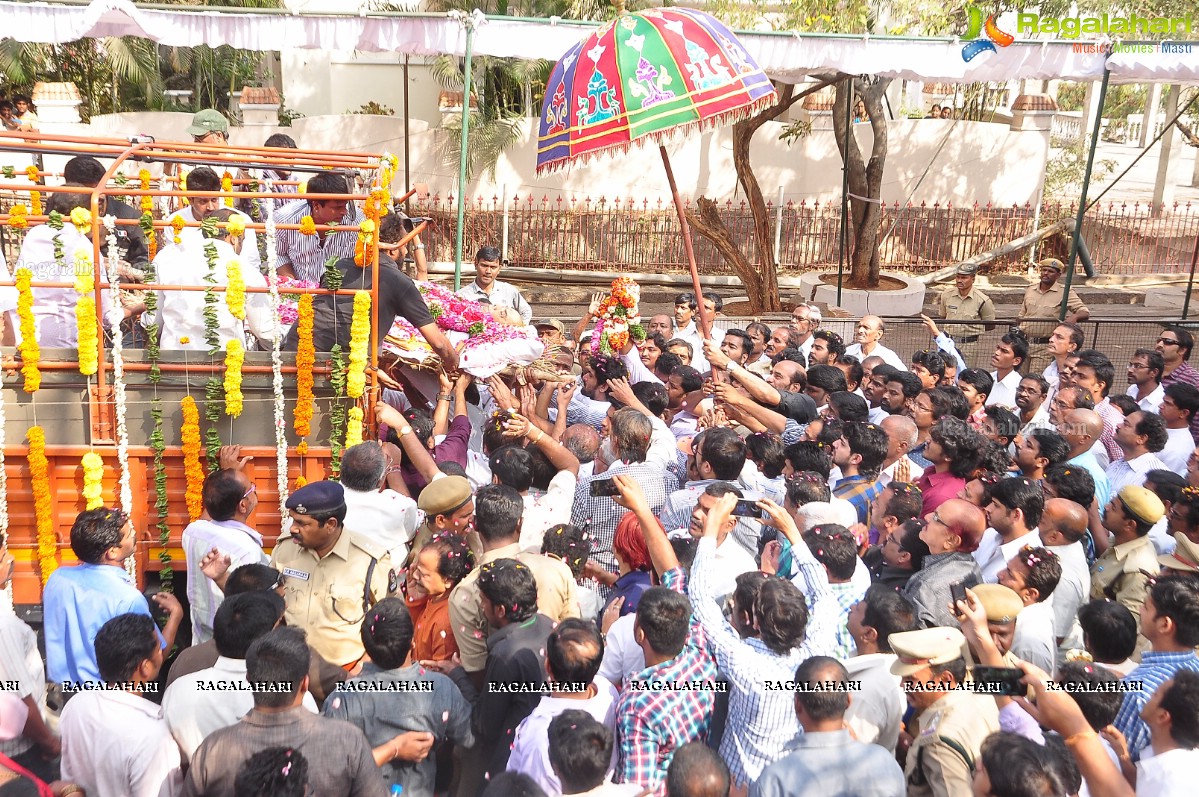 Last Rites of Dr. D. Ramanaidu