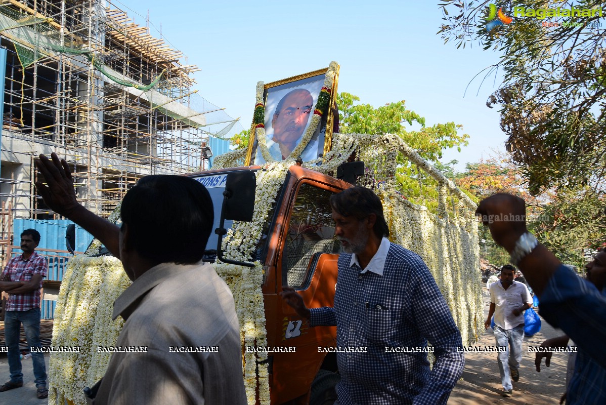 Last Rites of Dr. D. Ramanaidu