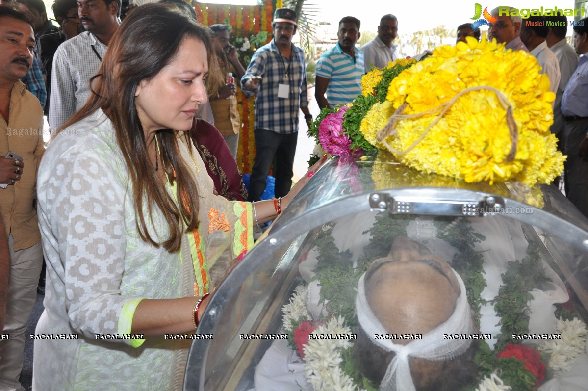 Last Rites of Dr. D. Ramanaidu