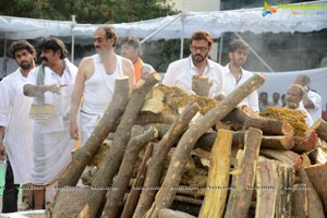 Ramanaidu Last Rites Photos