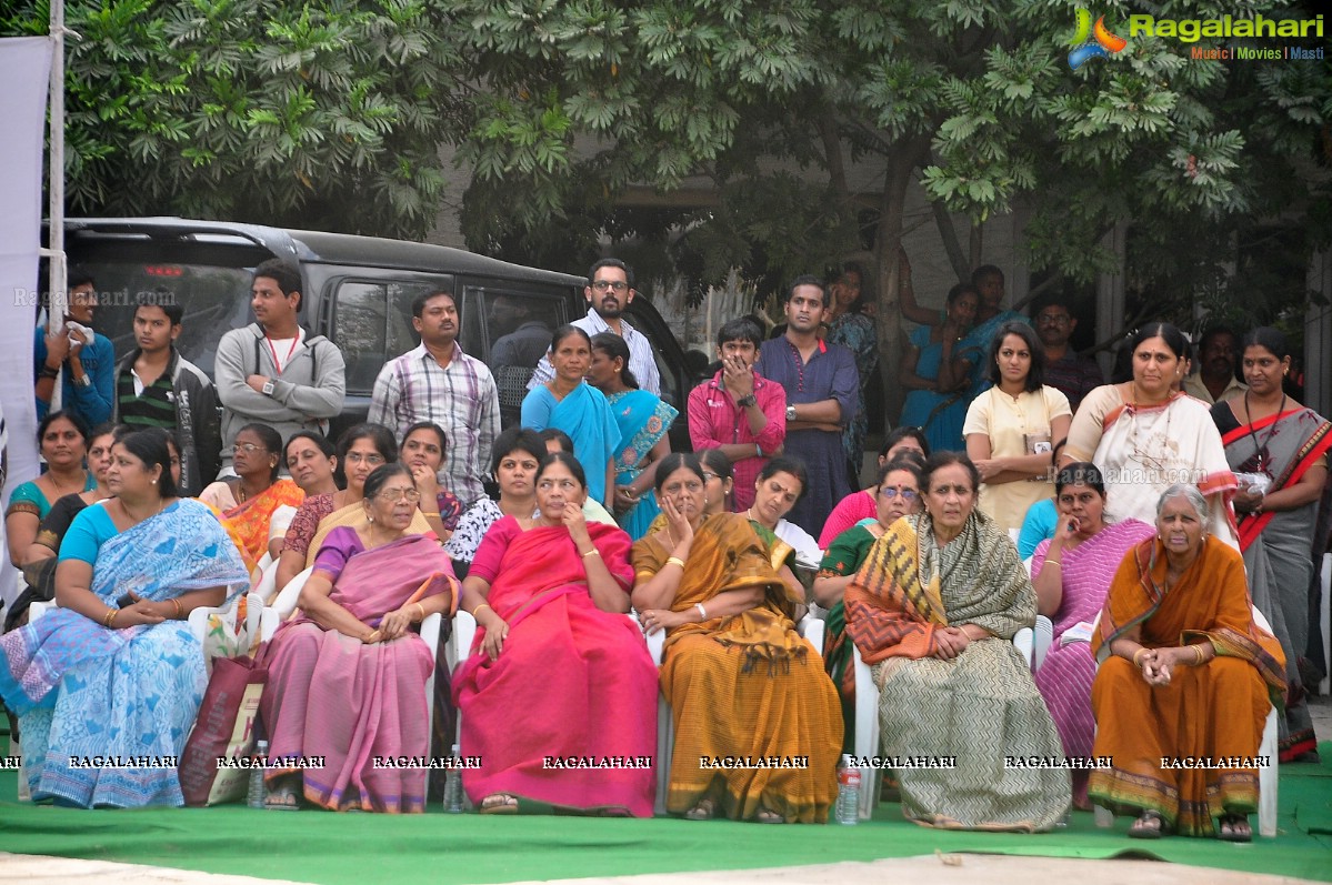 Last Rites of Dr. D. Ramanaidu