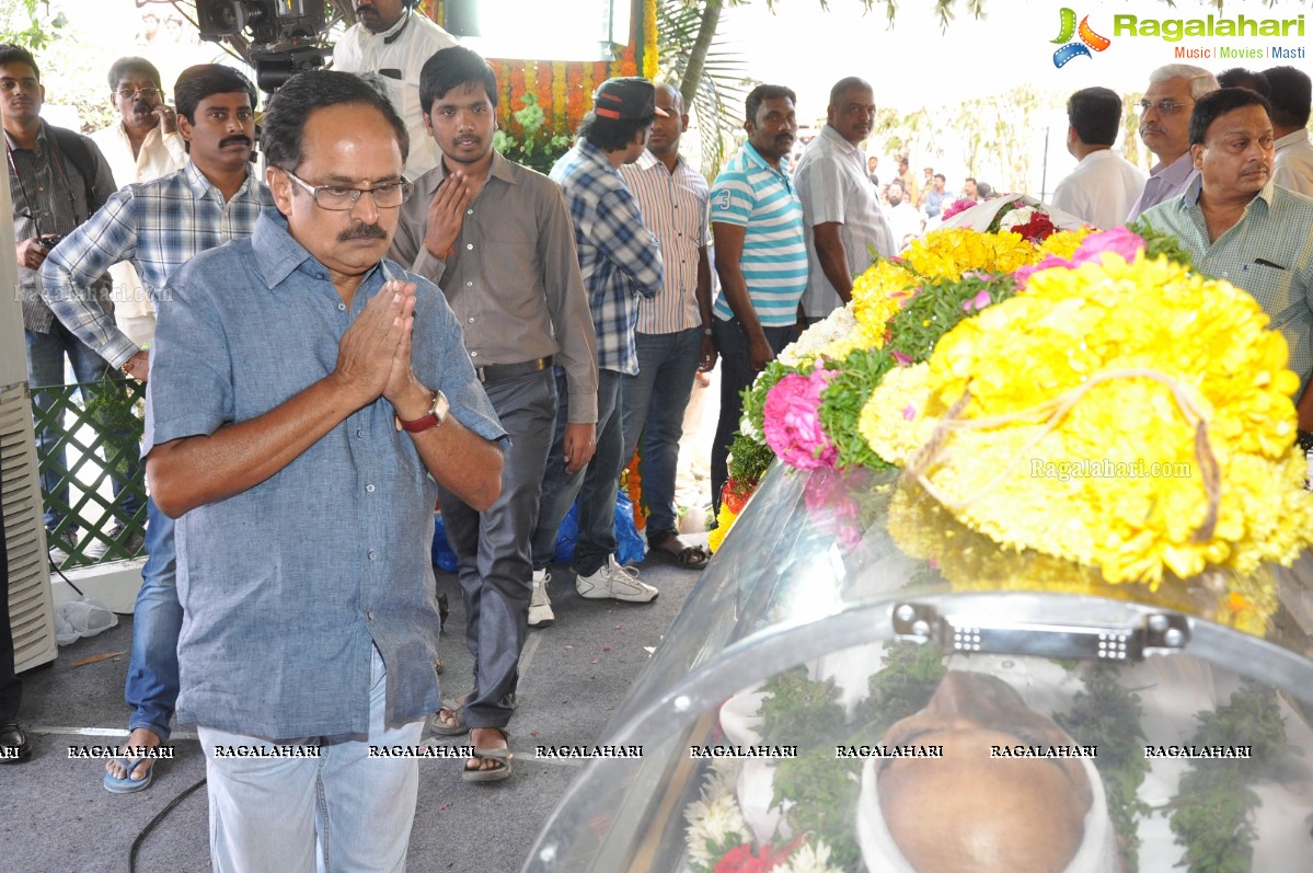 Last Rites of Dr. D. Ramanaidu