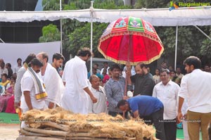 Ramanaidu Last Rites Photos