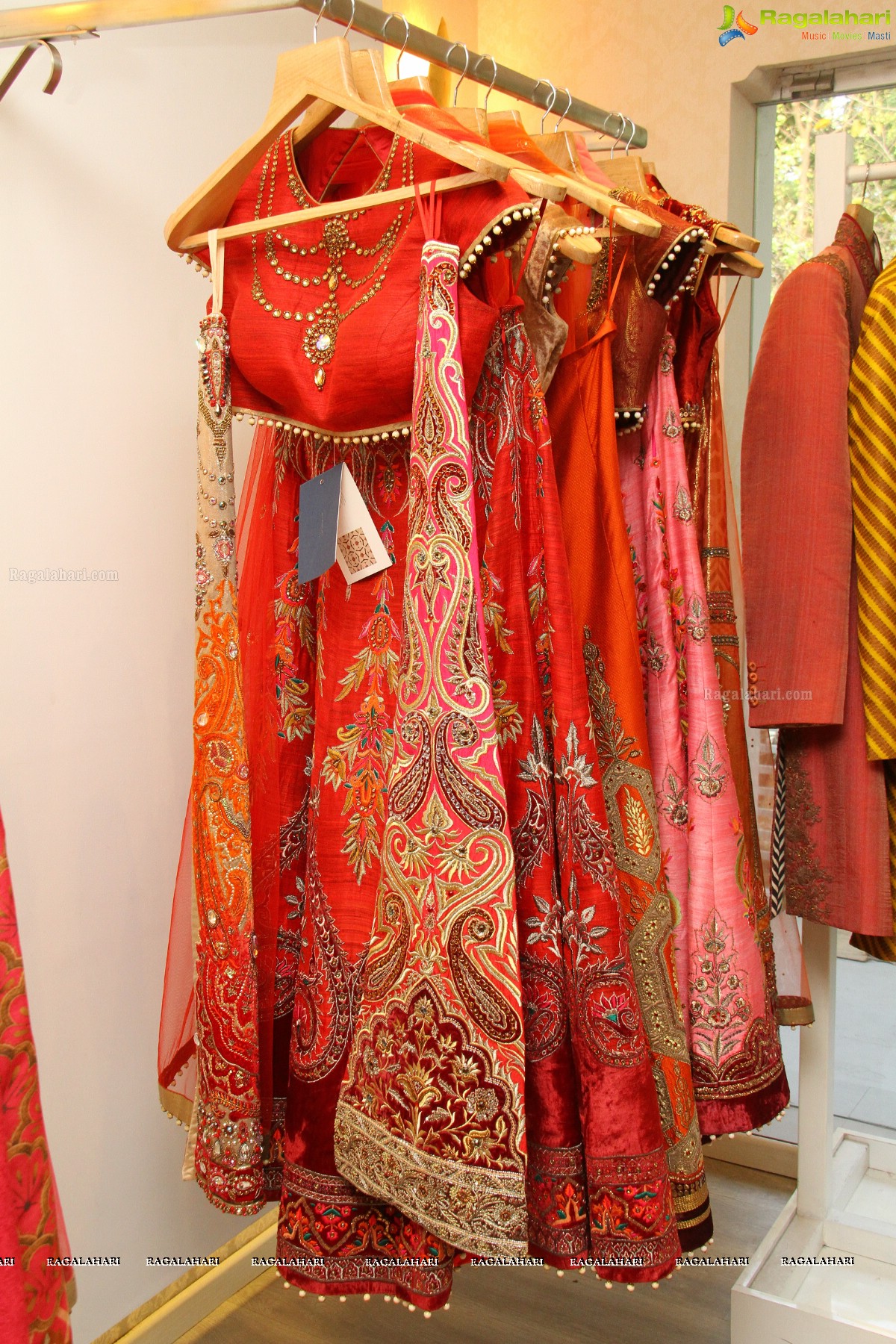 Farah Khan Ali and JJ Valaya Collection at Angasutra Designer Boutique, Hyderabad