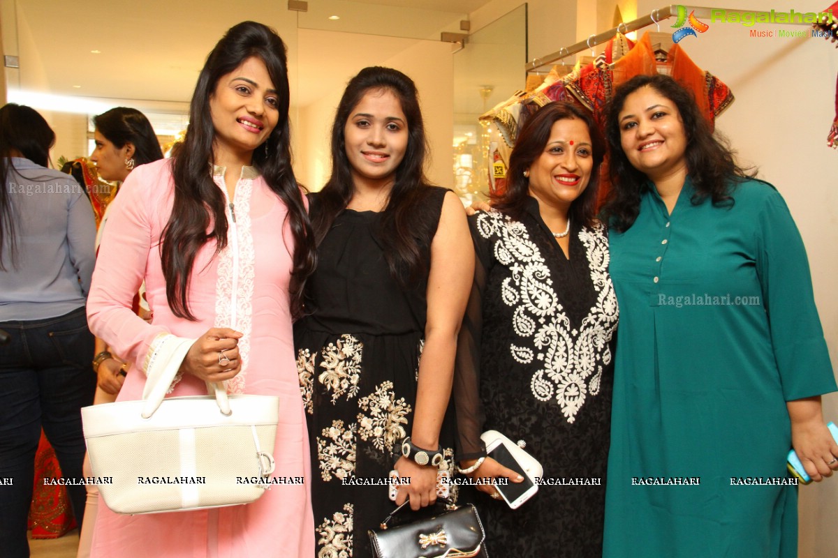 Farah Khan Ali and JJ Valaya Collection at Angasutra Designer Boutique, Hyderabad