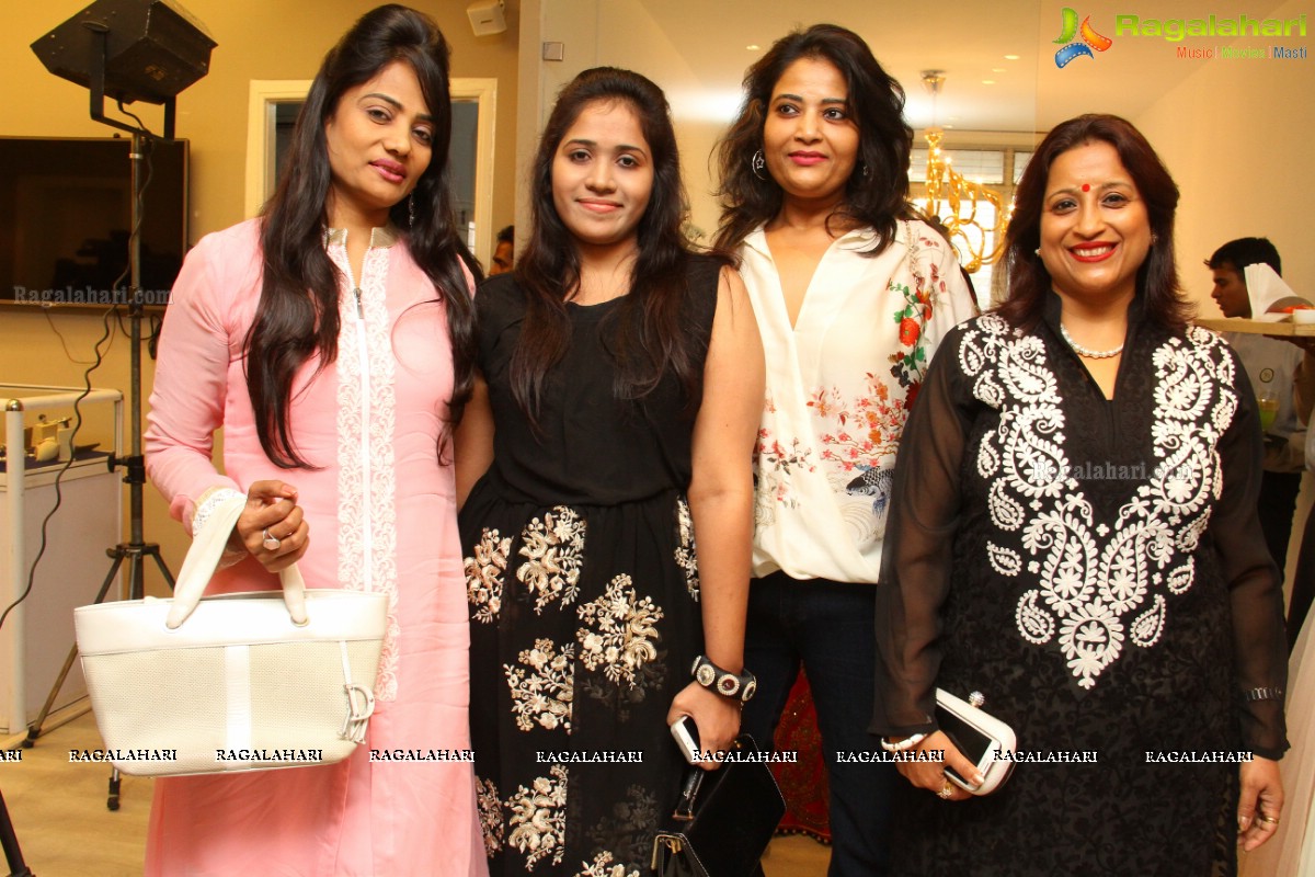 Farah Khan Ali and JJ Valaya Collection at Angasutra Designer Boutique, Hyderabad