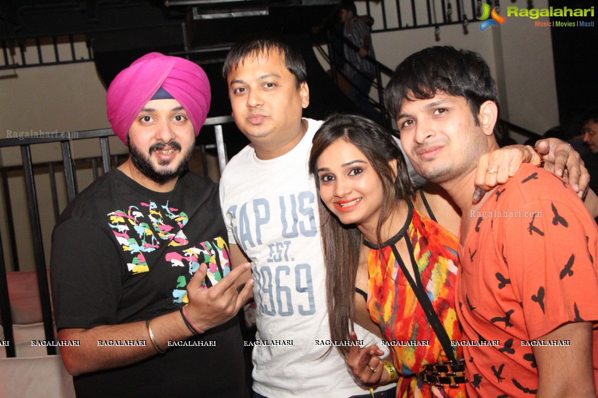 Kitty Party by Prashant-Jyoti, Amit-Rashmi and Alok-Anshum at B&C, Hyderabad
