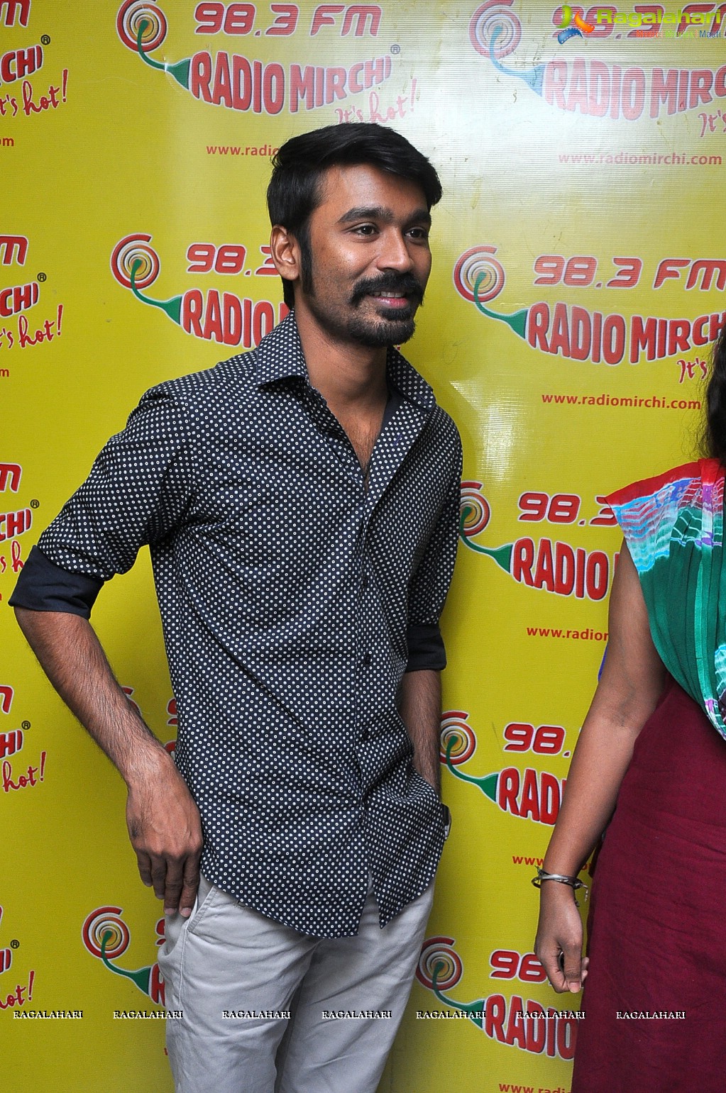 Dhanush at Radio Mirchi for Anekudu Promotions