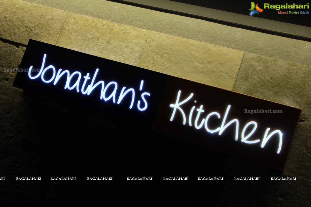 Jonathan's Kitchen and Komatose International Cuisine Launch