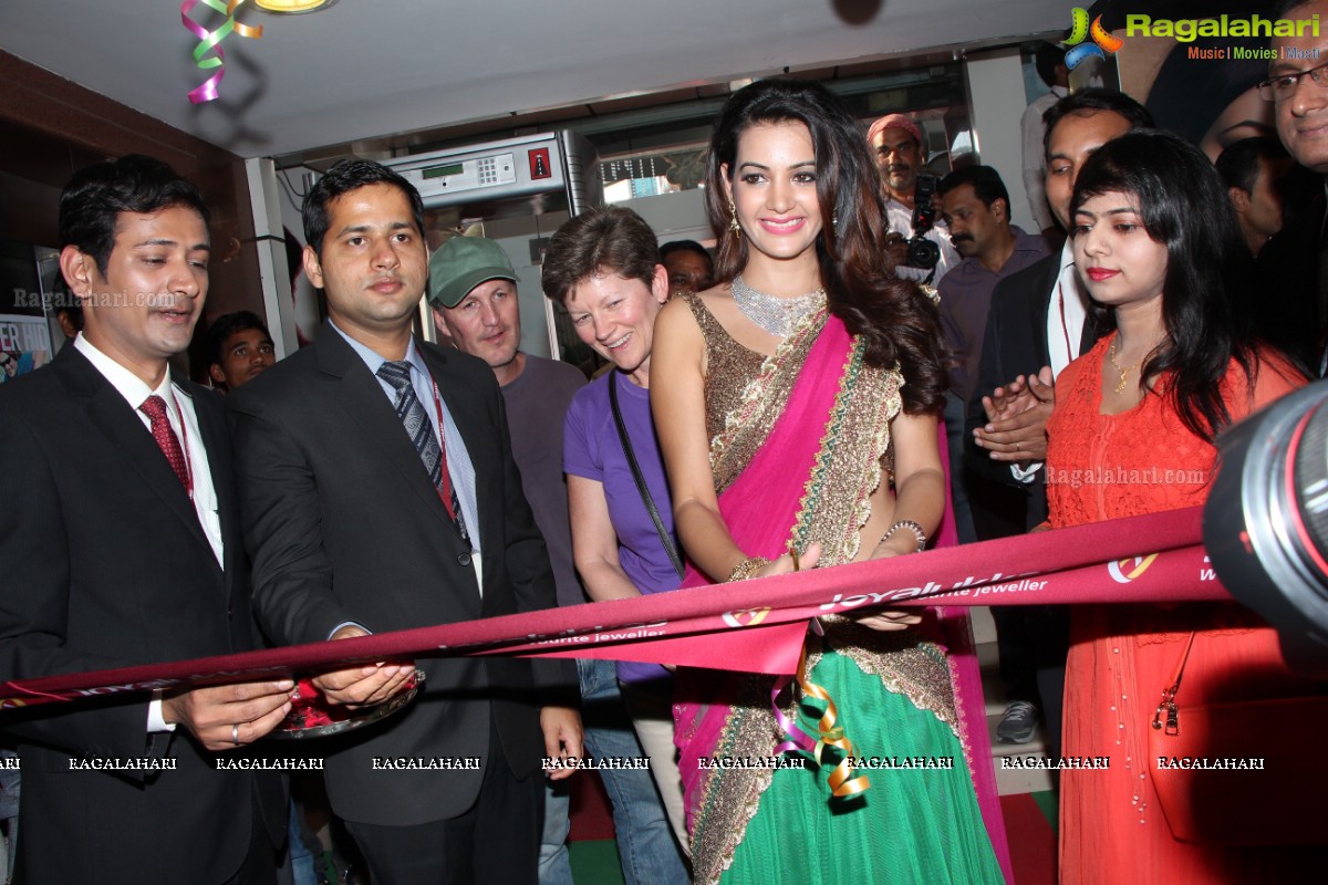 Joyalukkas International Jewellery Show inaugurated by Diksha Panth, Hyderabad