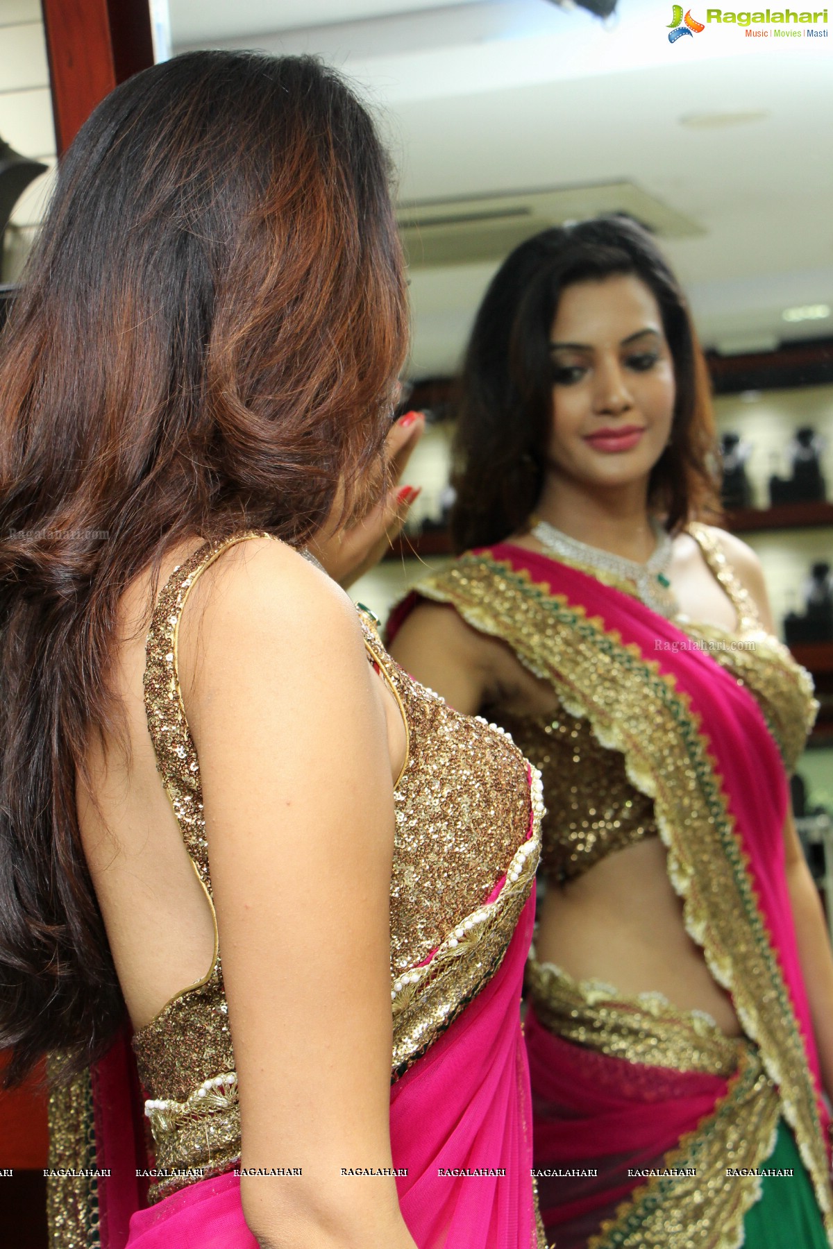 Joyalukkas International Jewellery Show inaugurated by Diksha Panth, Hyderabad