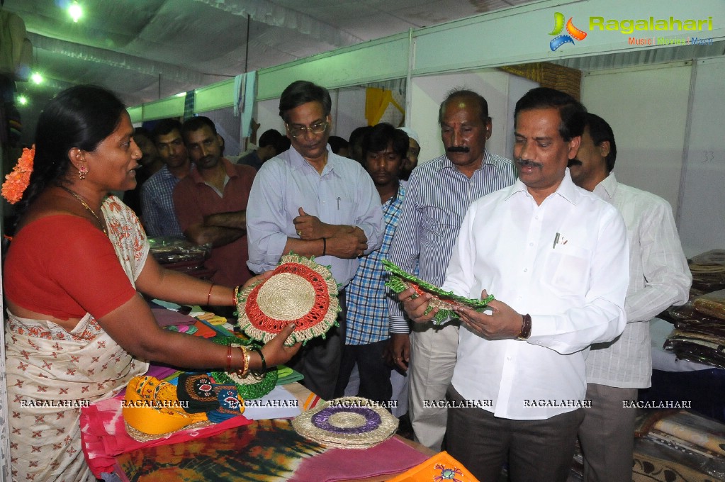 Lepakshi Handloom & Handicrafts Exhibition-Cum-Sale (Feb. 2015)