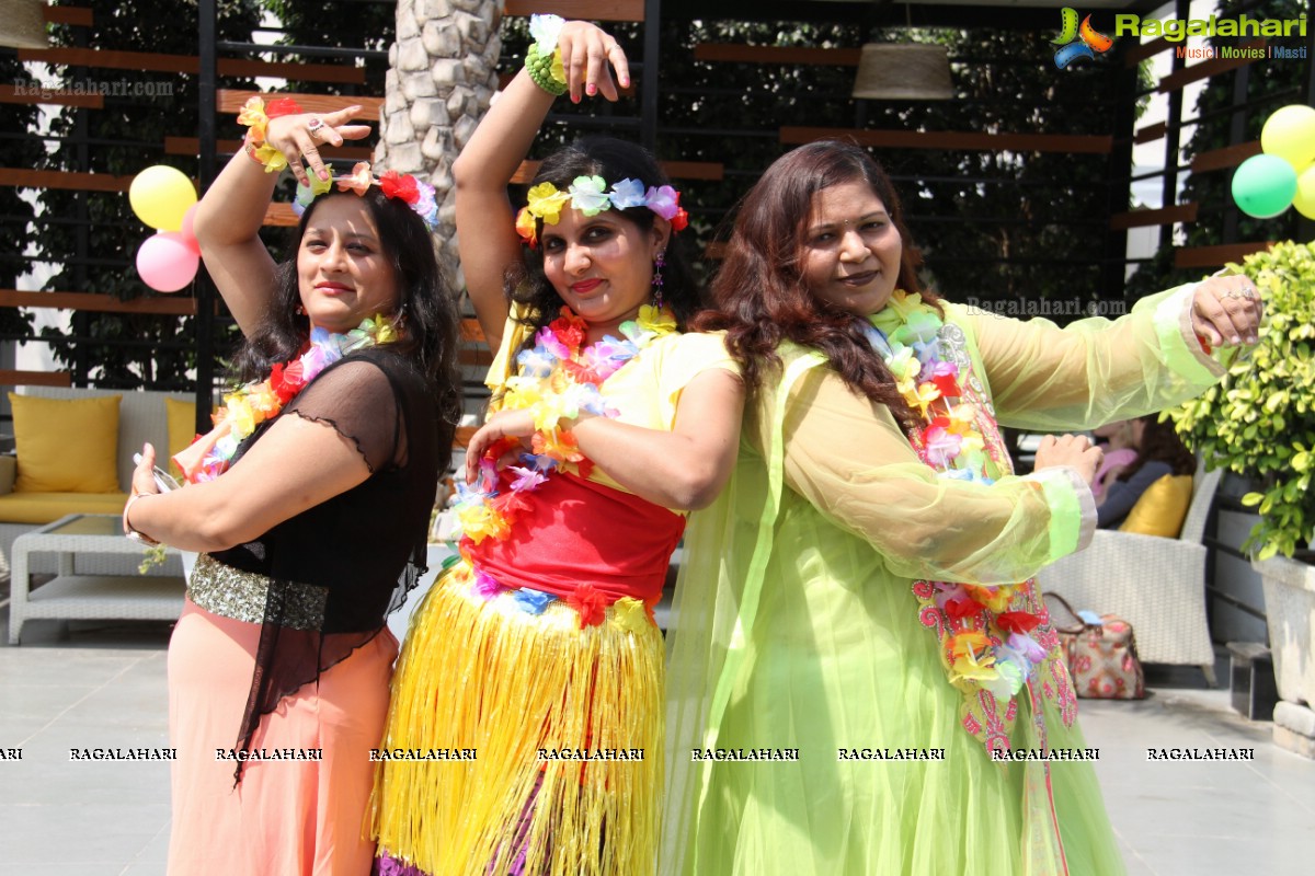 Mom n Kiddos Club Hawaiian Party at Hotel Marigold