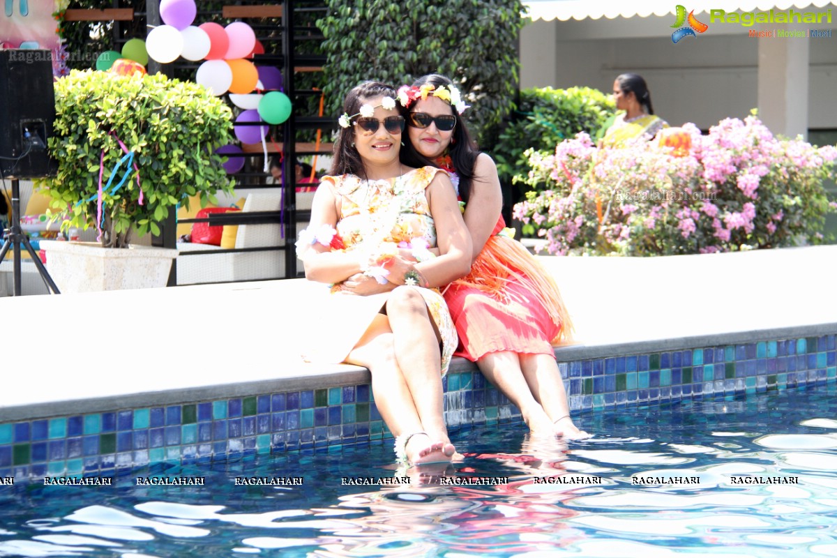 Mom n Kiddos Club Hawaiian Party at Hotel Marigold