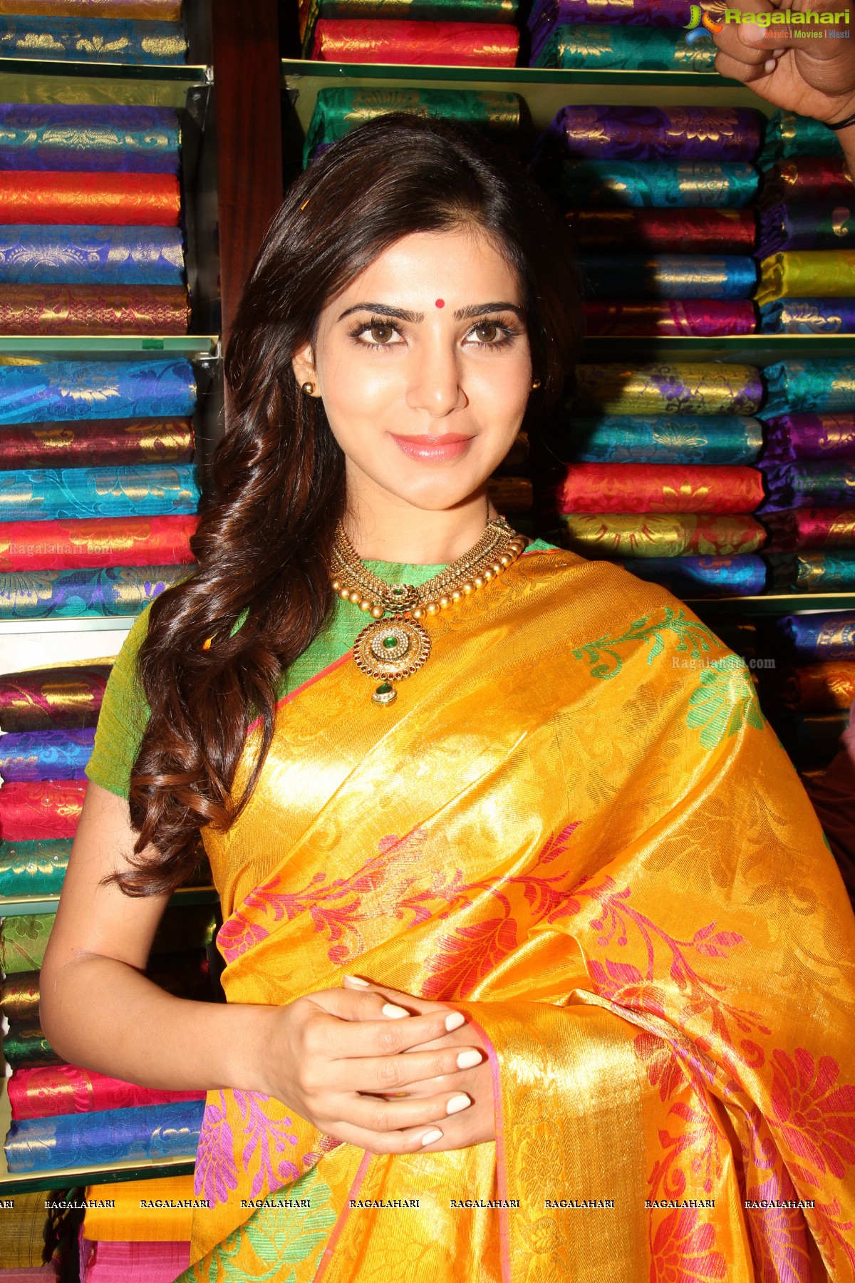 Samantha launches South India Shopping Mall at Ameerpet, Hyderabad