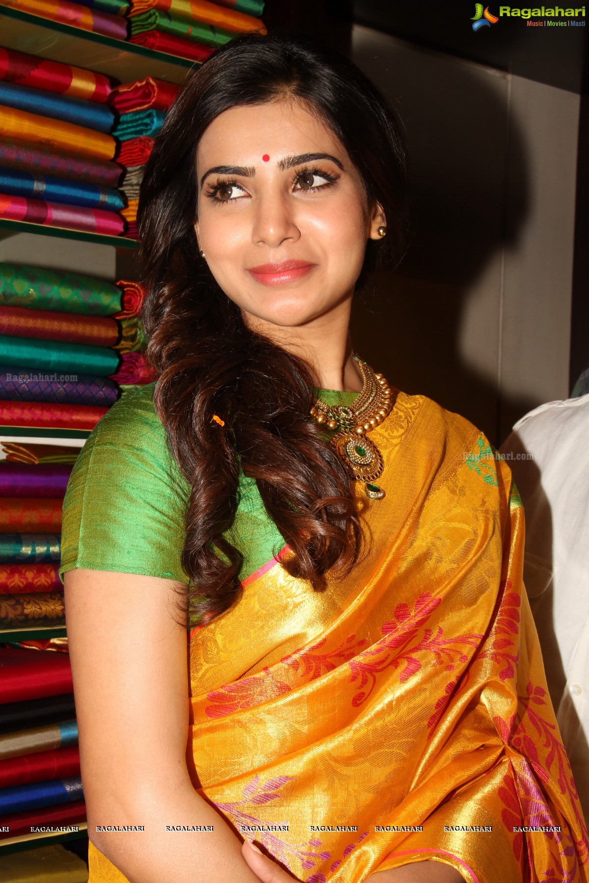 Samantha launches South India Shopping Mall at Ameerpet, Hyderabad