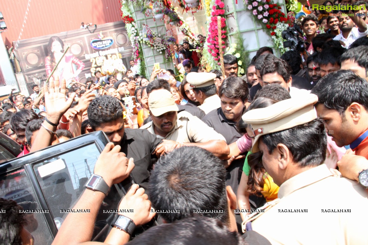 Samantha launches South India Shopping Mall at Ameerpet, Hyderabad