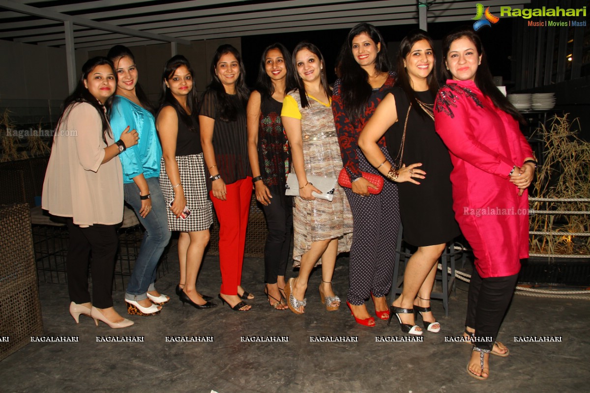 Sparks n Sizzles Couple Party at Air Lounge - Host: Poonam and Vicky