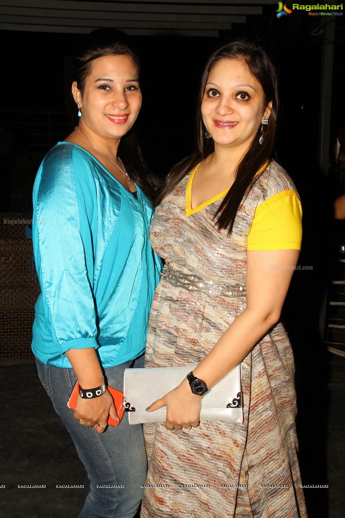 Sparks n Sizzles Couple Party at Air Lounge - Host: Poonam and Vicky