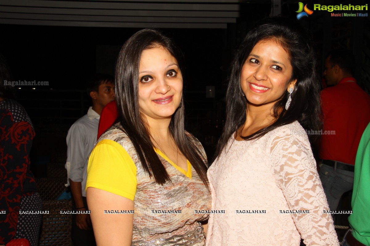 Sparks n Sizzles Couple Party at Air Lounge - Host: Poonam and Vicky