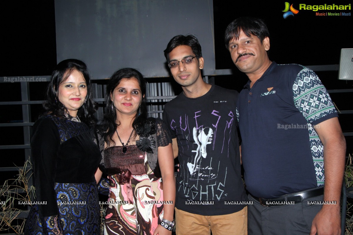 Wedding Anniversary Celebrations of Sumeet and Anita at Air Lounge, Hyderabad