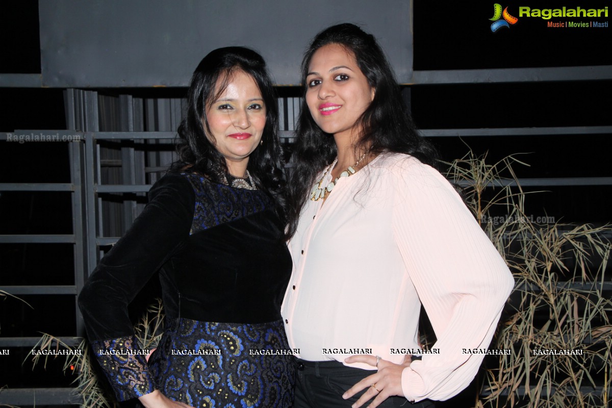 Wedding Anniversary Celebrations of Sumeet and Anita at Air Lounge, Hyderabad