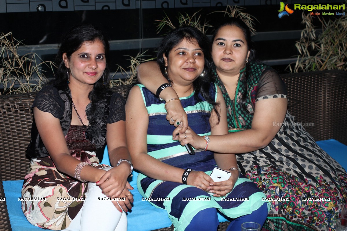 Wedding Anniversary Celebrations of Sumeet and Anita at Air Lounge, Hyderabad