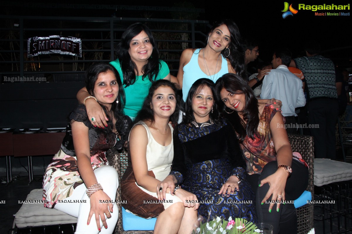 Wedding Anniversary Celebrations of Sumeet and Anita at Air Lounge, Hyderabad