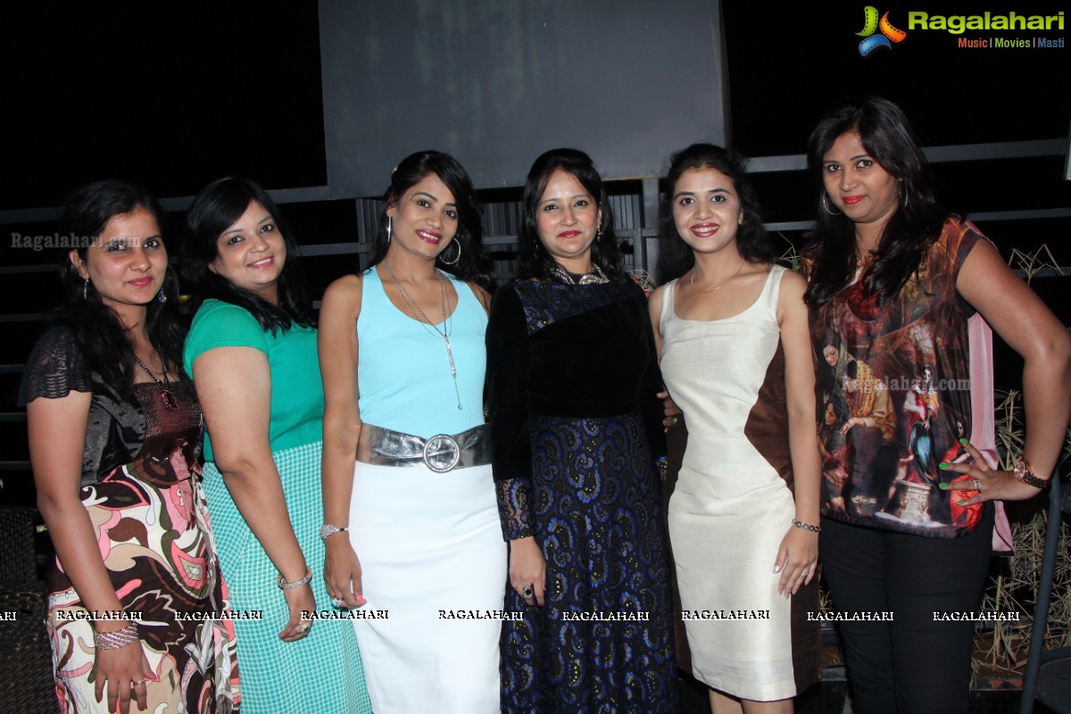 Wedding Anniversary Celebrations of Sumeet and Anita at Air Lounge, Hyderabad