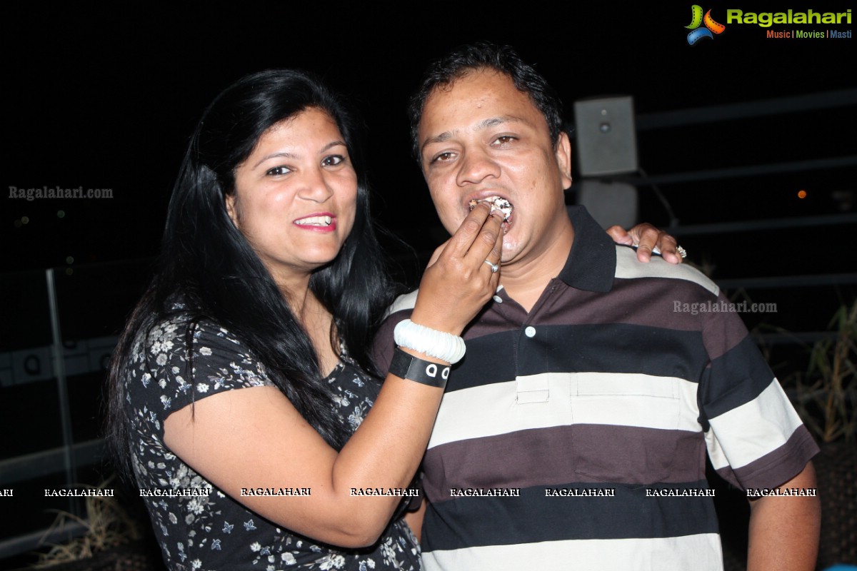 Wedding Anniversary Celebrations of Sumeet and Anita at Air Lounge, Hyderabad