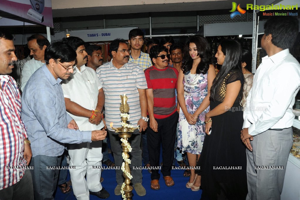 Ram Leela Team at Ugadi Vastra Vaibhav Exhibition