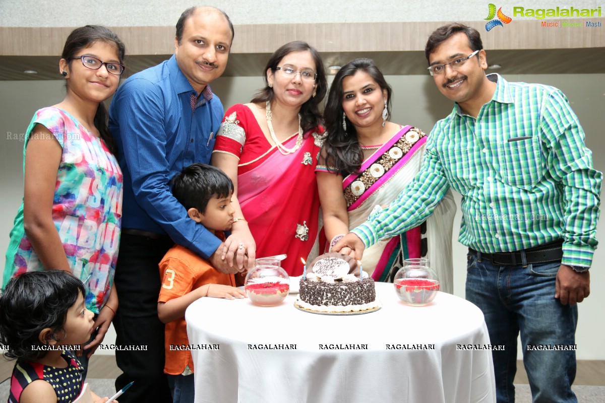 Abhishek-Anshu and Mukesh-Kirti Wedding Anniversary Celebrations
