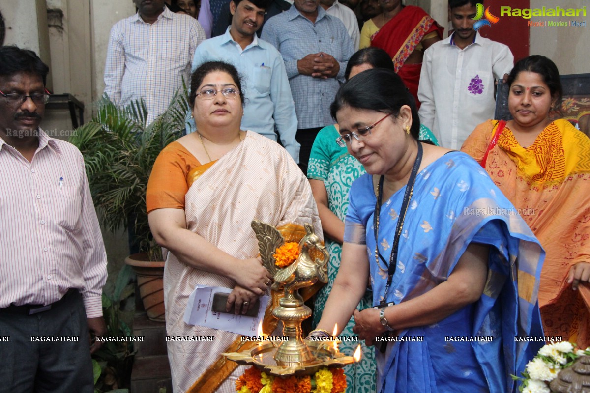 Lepakshi Exhibition cum Sale - 2016 Launch at Hasthakala Bhavan, Hyderabad