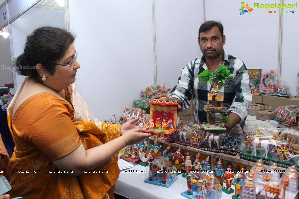 Lepakshi Exhibition cum Sale - 2016 Launch at Hasthakala Bhavan, Hyderabad