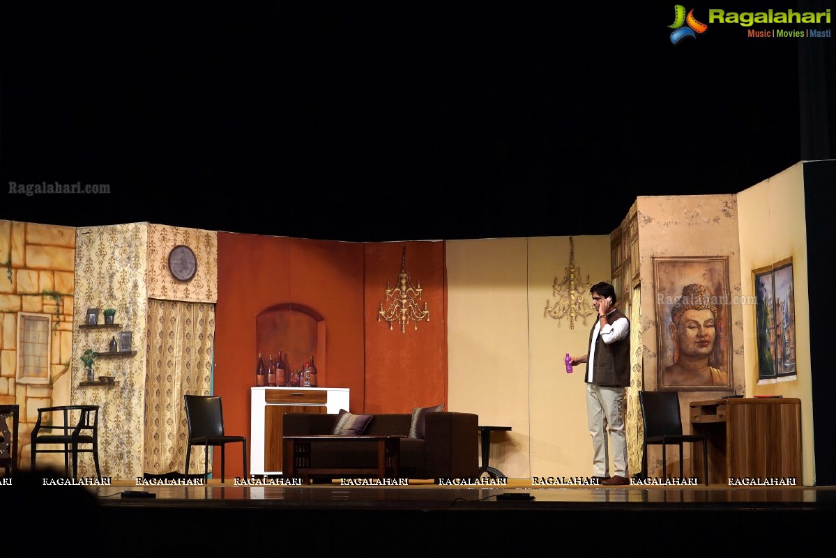 Paresh Rawal's Dear Father - Play at Shilpa Kala Vedika