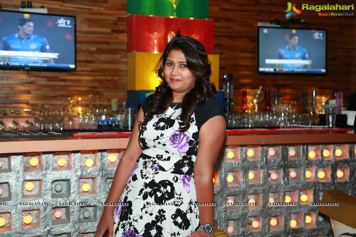 Divinos Grand Valentine Party 2016 at Bakkyard Gastropub, Hitech City, Hyderabad