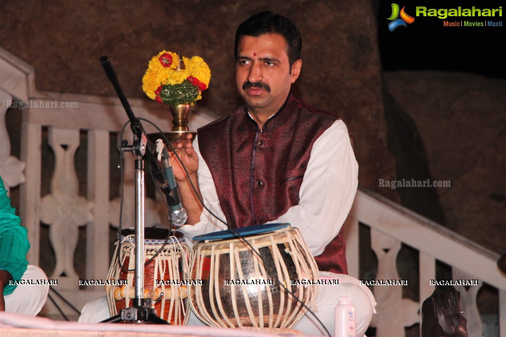 Jugalbandi - Hindustani Vocal Carnatic Flute by Krishnendu Wadikar and Dr. Vijay Gopal at Birla Temple, Hyderabad