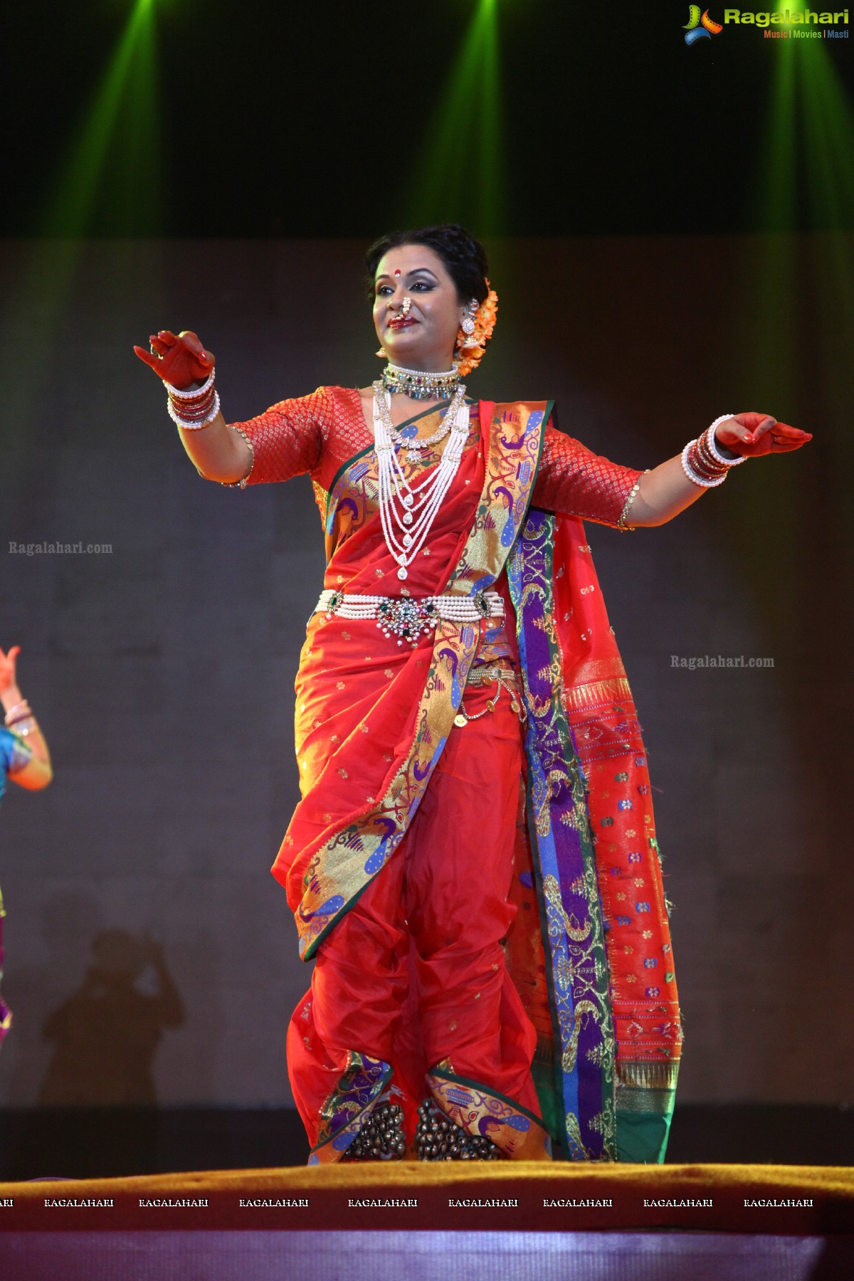 IFR 2016 - Lawani and Kathak Jugalbandi by Aaditi Bhagwat and Group at AU Grounds, Vizag