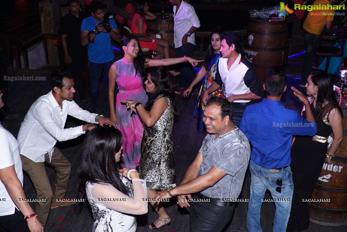 Jyotii Sethi Birthday Bash at The Pirate Brew, Hyderabad