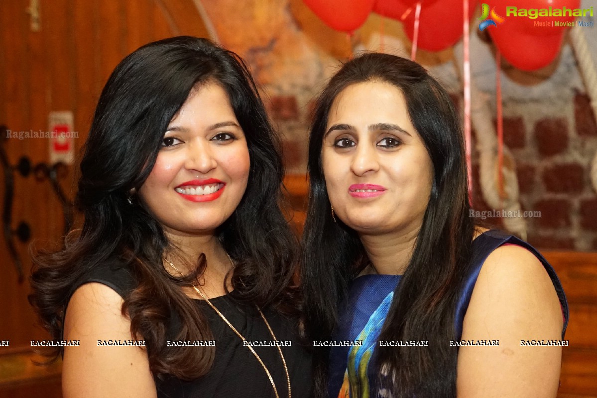 Jyotii Sethi Birthday Bash at The Pirate Brew, Hyderabad